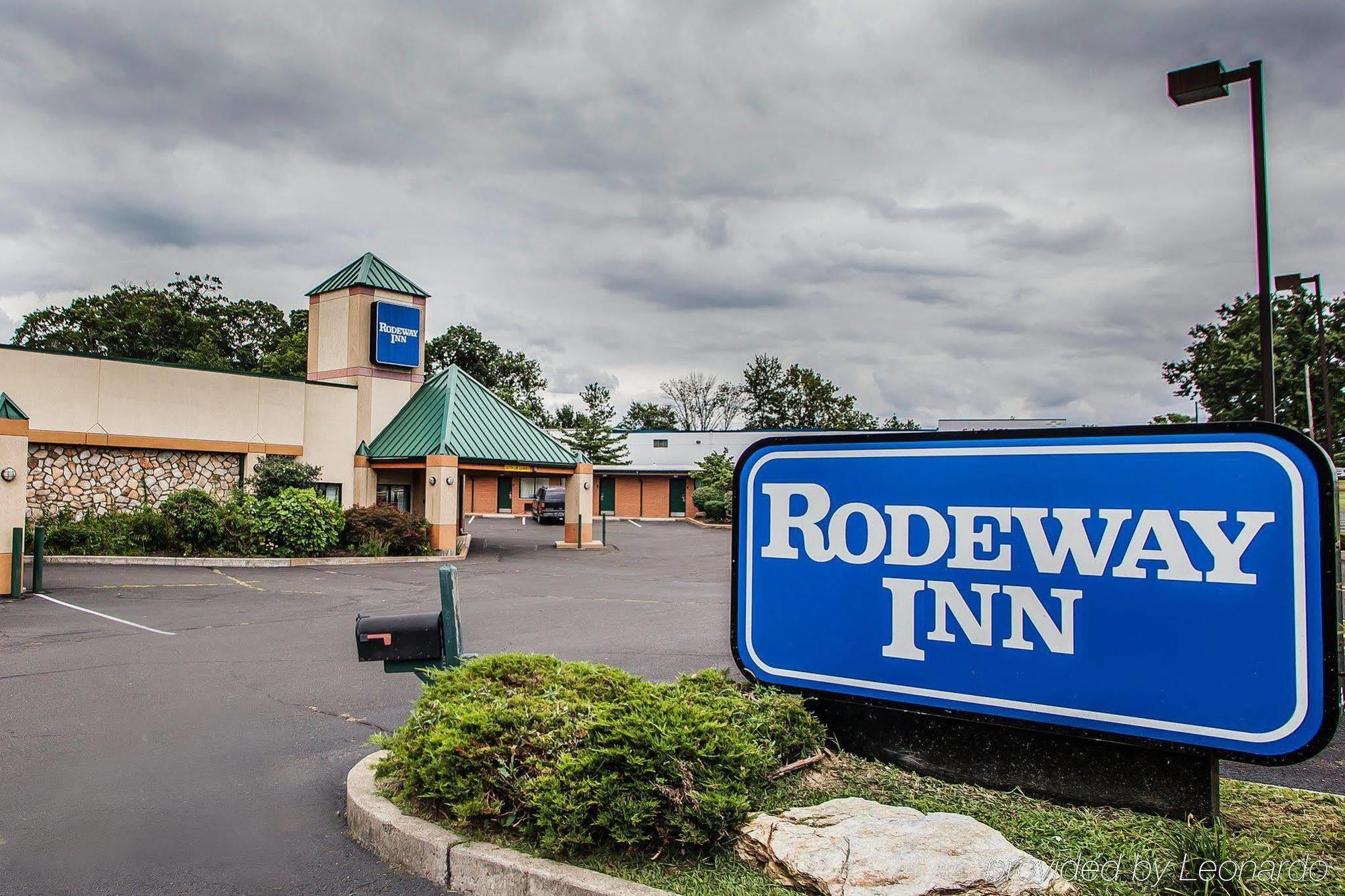 Rodeway Inn Conference Center Montgomeryville Exteriér fotografie